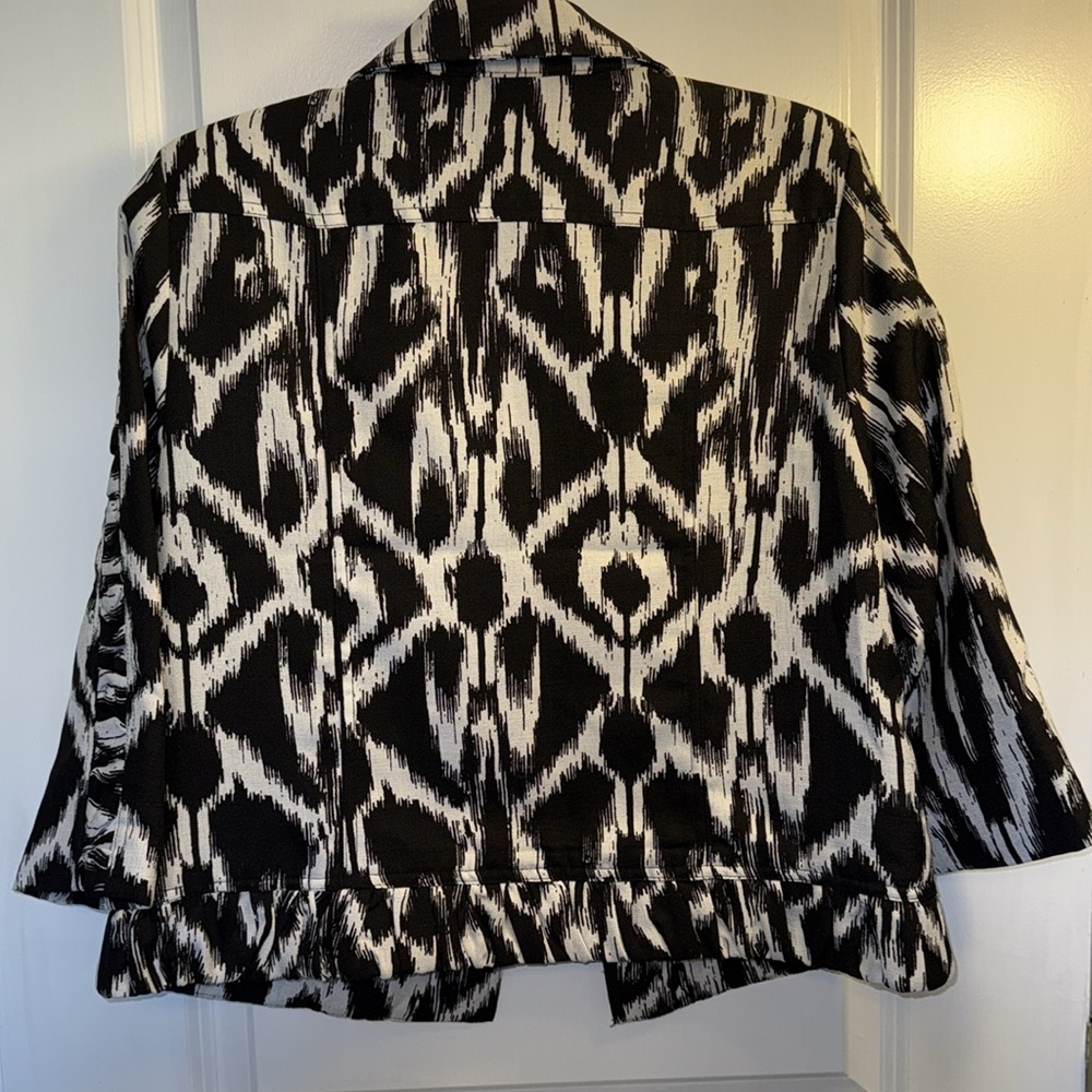 Christopher & Banks Black and White Blazer with Abstract Print - Picture 7 of 7